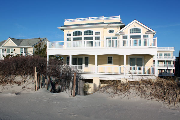 Bayfront or beachfront homes on long beach island